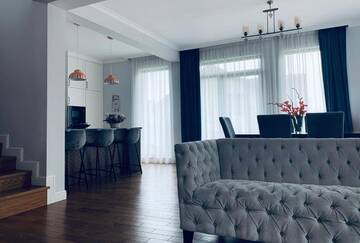Фотографии Виллы Luxury Residence Emily г. Клуж-Напока (Румыния) №2 Фото Виллы Luxury Residence Emily г. Клуж-Напока 2