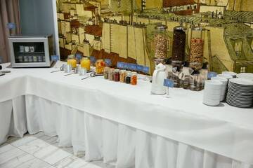Фотографии Отель Royal Classic Hotel г. Клуж-Напока (Румыния) №3 Фото Отель Royal Classic Hotel г. Клуж-Напока 3