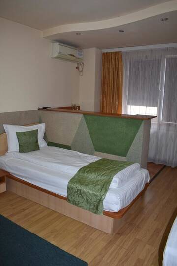 Фотографии Отель Hotel Zimbru г. Клуж-Напока (Румыния) №4 Фото Отель Hotel Zimbru г. Клуж-Напока 4