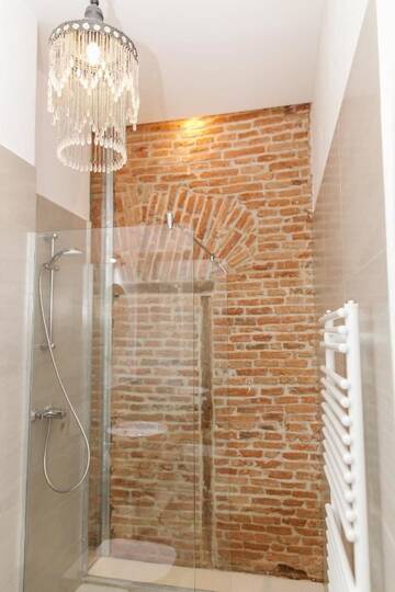 Фото номера Апартаменты - 1-й этаж Апарт-отели Camino Home 2 г. Клуж-Напока 11