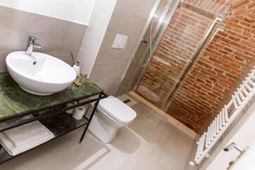 Фото номера Апартаменты - 1-й этаж Апарт-отели Camino Home 2 г. Клуж-Напока 14