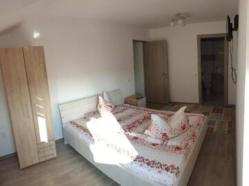 Фото номера Cемейный номер с собственной ванной комнатой Проживание в семье Casa Ana г. Клуж-Напока 6