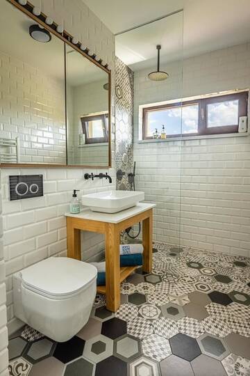 Фото номера Апартаменты Делюкс Апарт-отели The Aviator Apartment - Jacuzzi &amp; Panoramic View г. Клуж-Напока 8