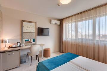 Фото номера Двухместный номер эконом-класса с 1 кроватью Отель Hotel Meridian г. Клуж-Напока 5