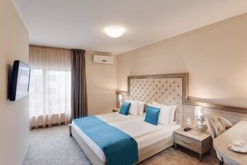 Фото номера Суперлюкс Отель Hotel Meridian г. Клуж-Напока 7