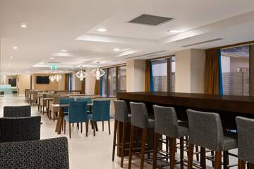 Фото Отель Hampton by Hilton Cluj-Napoca г. Клуж-Напока 5