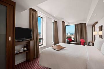 Фото Отель Hampton by Hilton Cluj-Napoca г. Клуж-Напока 1