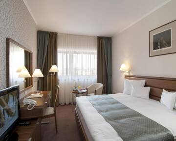 Фото Отель Ramada Hotel Cluj г. Клуж-Напока 4
