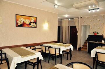 Фото Отель ApartHotel Zorilor г. Клуж-Напока 4
