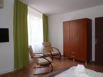 Фото Отель ApartHotel Zorilor г. Клуж-Напока 5