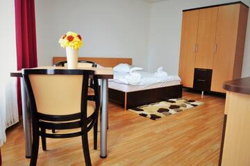 Фото Отель ApartHotel Zorilor г. Клуж-Напока 3