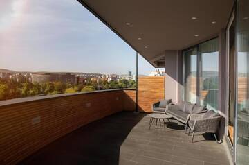 Фото номера Люкс с террасой Отель Hotel River Park г. Клуж-Напока 15