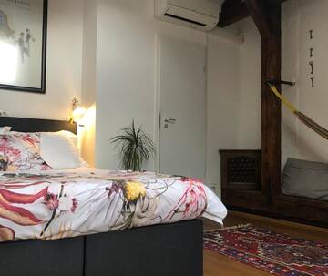 Фото номера Двухместный номер с 1 кроватью - Мансарда Апарт-отели Camino Home г. Клуж-Напока 6
