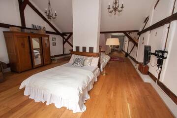 Фото номера Апартаменты в мансарде Апарт-отели Camino Home г. Клуж-Напока 26