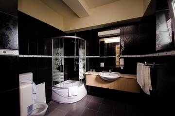 Фото номера Двухместный номер-студио с 2 отдельными кроватями Апарт-отели Apart Hotel Bonjour Cluj г. Клуж-Напока 41