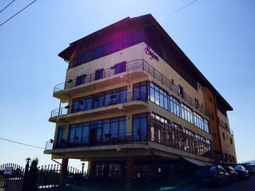 Фото Апарт-отели Apart Hotel Bonjour Cluj г. Клуж-Напока 1