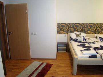 Фото номера Улучшенный двухместный номер с 1 кроватью Гостевой дом Guest House Andrei г. Клуж-Напока 10
