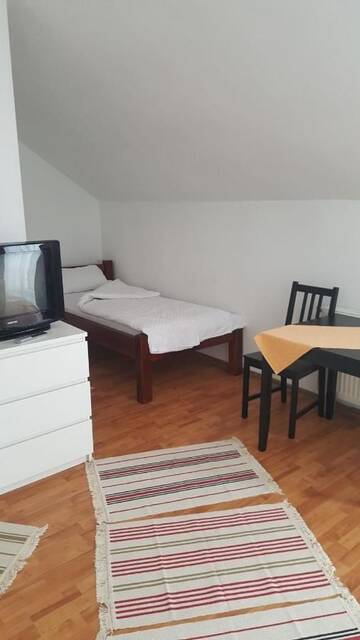 Фото номера Двухместный номер с 2 отдельными кроватями Гостевой дом Guest House Andrei г. Клуж-Напока 4