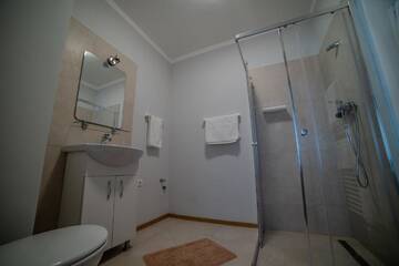 Фото номера Двухместный номер с 1 кроватью и собственной ванной комнатой Апарт-отели Elis Residence г. Клуж-Напока 13