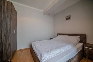 Фото номера Люкс с 1 спальней Апарт-отели Elis Residence г. Клуж-Напока 10