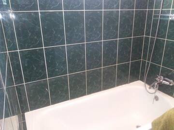 Фото номера Стандартный двухместный номер с 1 кроватью и общей ванной комнатой Гостевой дом Smile Cluj г. Клуж-Напока 10