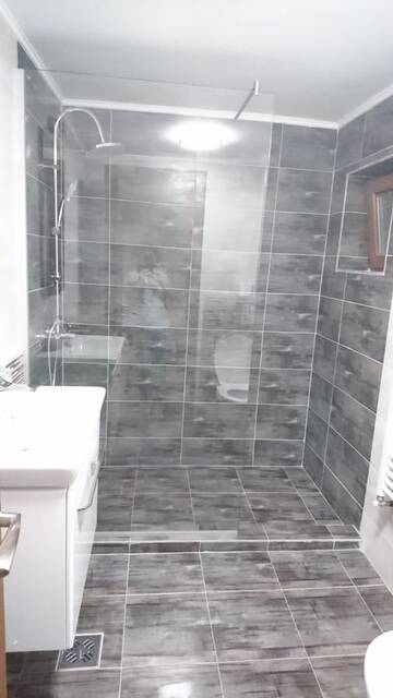 Фото номера Номер с кроватью размера «king-size» Гостевой дом BBS Residence г. Клуж-Напока 6