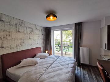 Фото номера Апартаменты с террасой Апарт-отели TCI Apartments г. Клуж-Напока 4