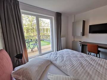 Фото номера Апартаменты с террасой Апарт-отели TCI Apartments г. Клуж-Напока 3
