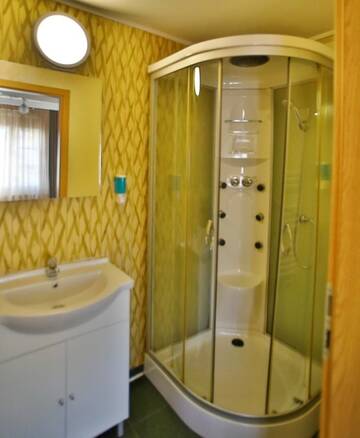 Фото номера Двухместный номер с 1 кроватью или 2 отдельными кроватями Отель Vila Vidalis г. Клуж-Напока 4