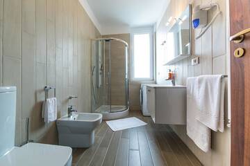 Фото номера Апартаменты в пентхаусе Апарт-отели Residence Il Lago г. Клуж-Напока 6