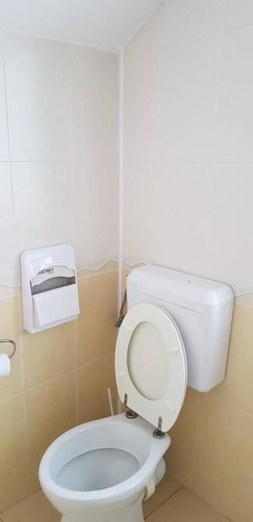 Фото номера Одноместный номер с общей ванной комнатой Гостевой дом BigCitty Rooms and Apartments г. Клуж-Напока 11