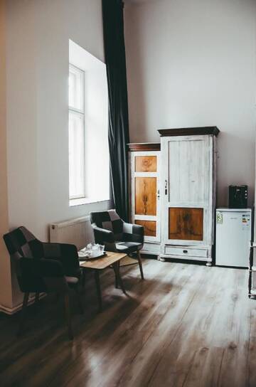 Фото номера Стандартный трехместный номер Проживание в семье Mansion Josephina г. Клуж-Напока 2