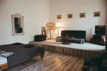 Фото номера Стандартный трехместный номер Проживание в семье Mansion Josephina г. Клуж-Напока 8