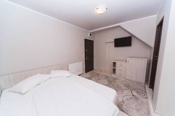 Фото номера Номер Делюкс Гостевой дом Nelana Guest House г. Клуж-Напока 7