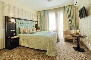 Фото номера Люкс с гидромассажной ванной Отель Hotel Stil г. Клуж-Напока 3