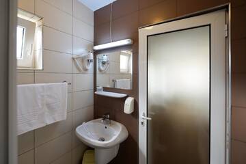 Фото номера Double or Twin Room - 3* Гостевой дом Vila Rosa г. Клуж-Напока 11