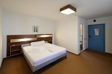 Фото номера Double or Twin Room - 3* Гостевой дом Vila Rosa г. Клуж-Напока 21