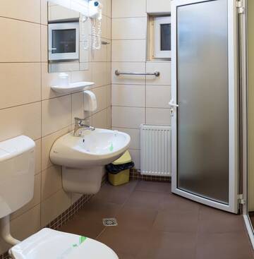 Фото номера Double or Twin Room - 3* Гостевой дом Vila Rosa г. Клуж-Напока 20