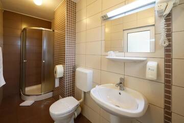 Фото номера Double or Twin Room - 3* Гостевой дом Vila Rosa г. Клуж-Напока 26