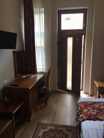 Фото номера Бюджетный одноместный номер Отель Hotel Transilvania г. Клуж-Напока 7