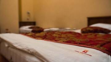 Фото номера Бюджетный двухместный номер с 2 отдельными кроватями Отель Hotel Transilvania г. Клуж-Напока 7