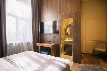 Фото номера Улучшенный двухместный номер с 1 кроватью Отель Vila Siago г. Клуж-Напока 2