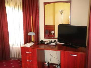 Фото номера Люкс с 1 спальней Отель Hotel Ary г. Клуж-Напока 2