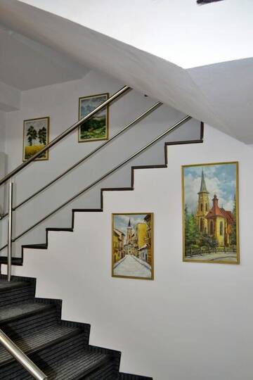Фото Отель Hotel Meteor Cluj г. Клуж-Напока 1