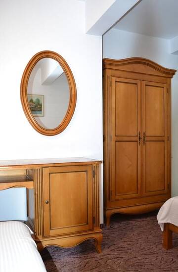 Фото номера Люкс Отель Hotel Meteor Cluj г. Клуж-Напока 2