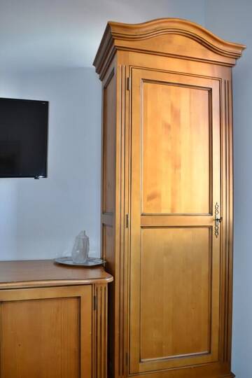 Фото номера Одноместный номер Отель Hotel Meteor Cluj г. Клуж-Напока 10