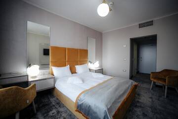 Фото номера Двухместный номер с 1 кроватью Отель Royal Classic Hotel г. Клуж-Напока 5