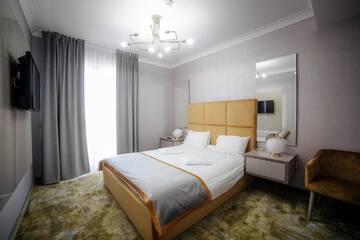 Фото номера Двухместный номер с 1 кроватью Отель Royal Classic Hotel г. Клуж-Напока 9