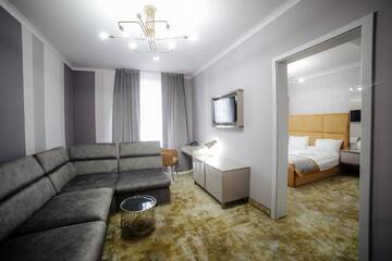 Фото номера Люкс Отель Royal Classic Hotel г. Клуж-Напока 8