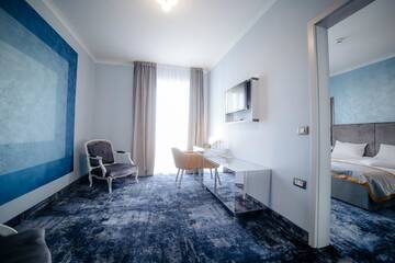 Фото номера Люкс Отель Royal Classic Hotel г. Клуж-Напока 4